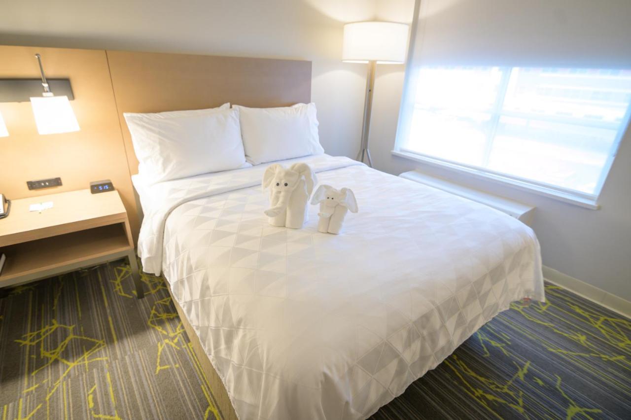 סייפרס Holiday Inn Willowbrook Houston Nw מראה חיצוני תמונה